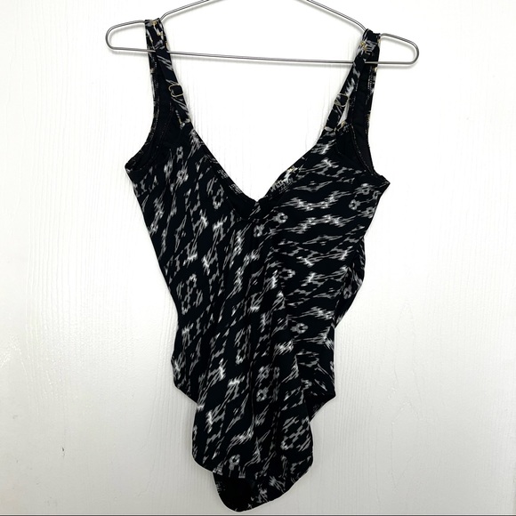 NEW MIRACLESUIT Labyrinth Sanibel Underwire One Piece Swimsuit - Picture 5 of 8